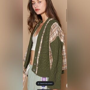 POL CLOTHING
OLIVE V-NECK BUTTON DOWN SWEATER